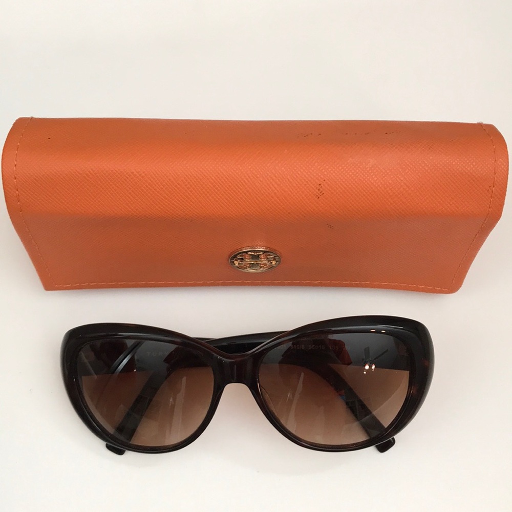 Tory Burch Cat Eye Sunglasses: TY7005
